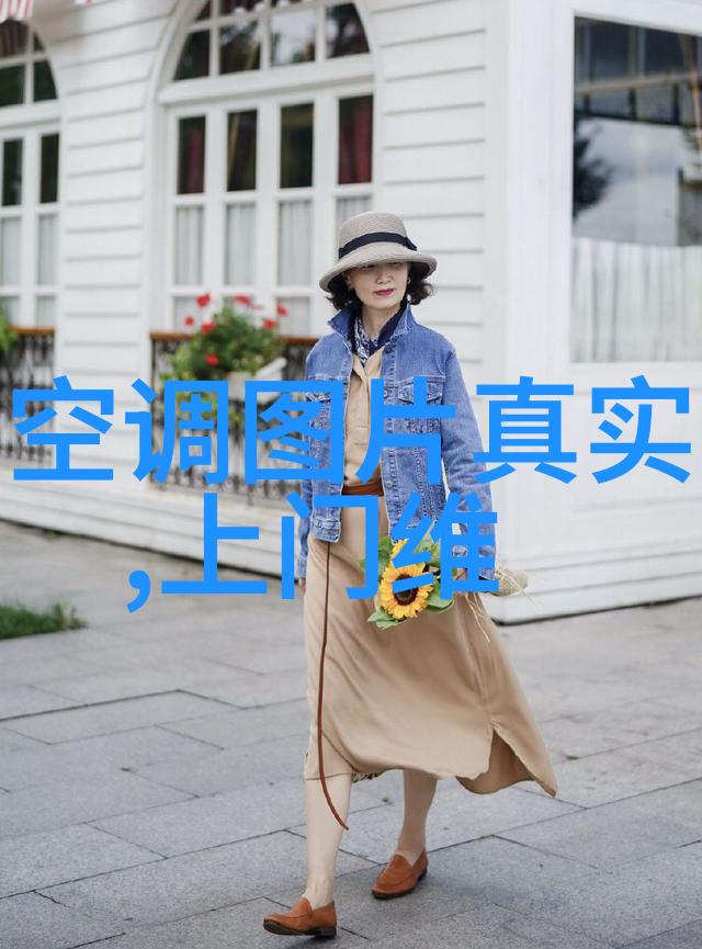 两个人一前一后有力的我们守护着这段旅程