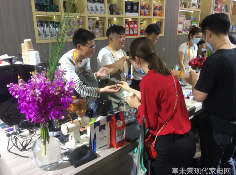 踏准智能制造节拍海尔青岛洗衣机互联工厂生产线见闻